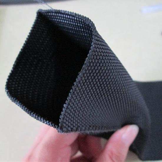 osłona węża poliestrowego chroniąca przed ścieraniem węża hydraulicznego