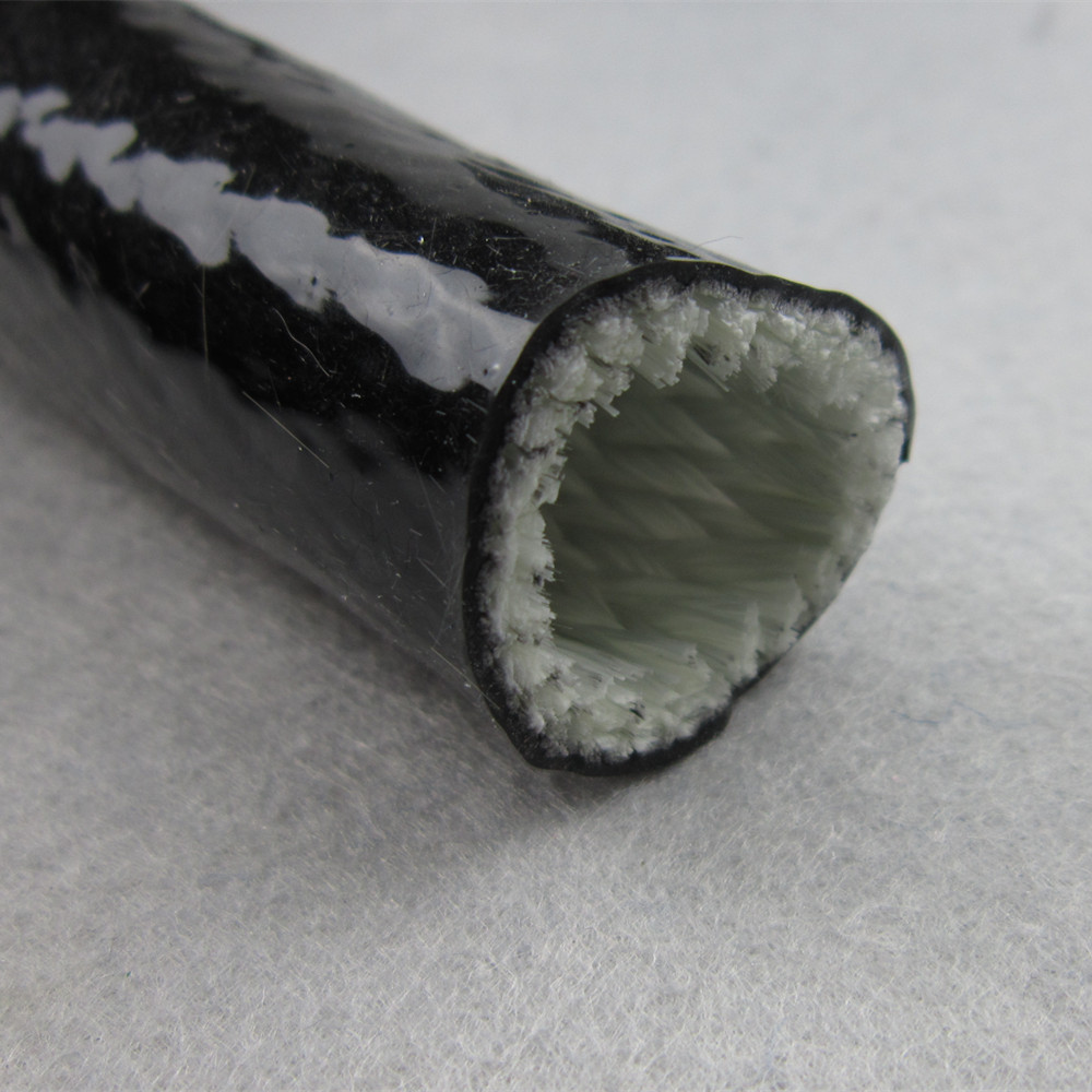 Strażnik wysokich temperatur: odkrywanie ognioodpornych właściwości czarnego silikonowego rękawa termicznego